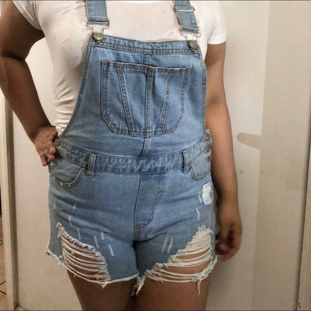 Overalls 🦎!